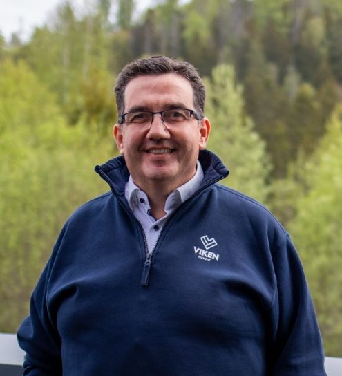 Arthur Neumüller, daglig leder i Viken Element